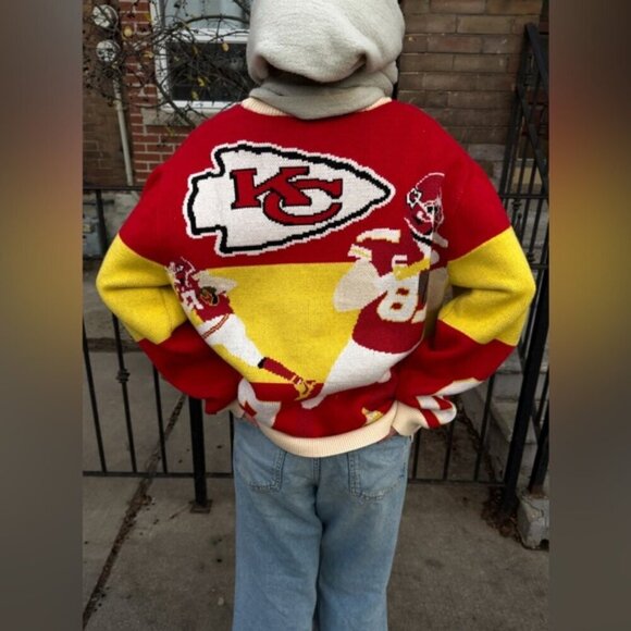 PEACE COLLECTIVE - TRAVIS KELCE KNIT SWEATER - Heavy Material - Picture 3 of 7